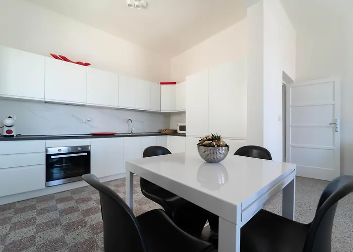 Seaview Lido Terrace *