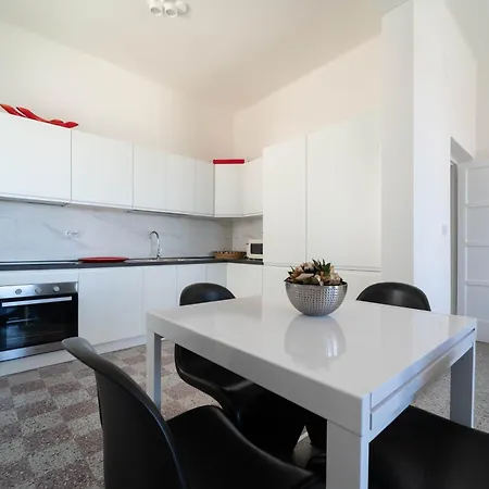 Seaview Lido Terrace *